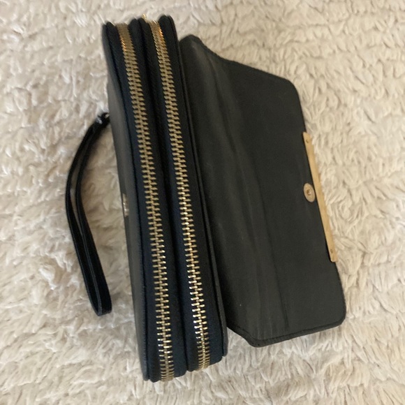 Black clutch/wallet purse - Picture 2 of 3